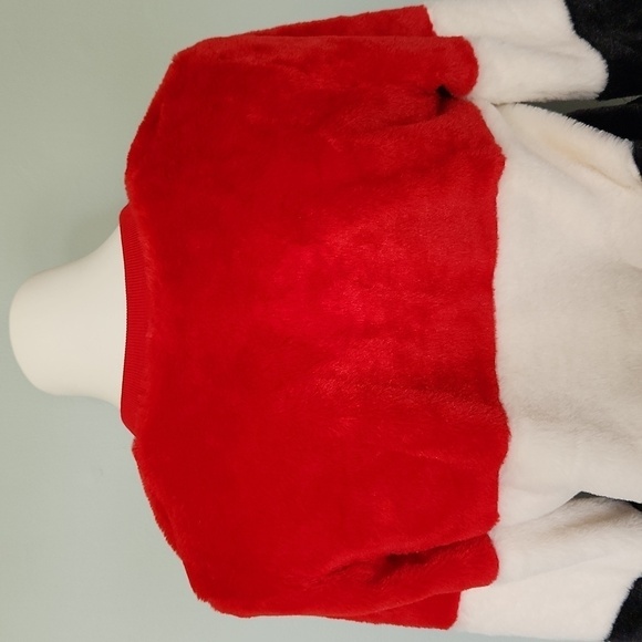 No Boundaries Red, White, and Black Fleece Sweater - Picture 10 of 12